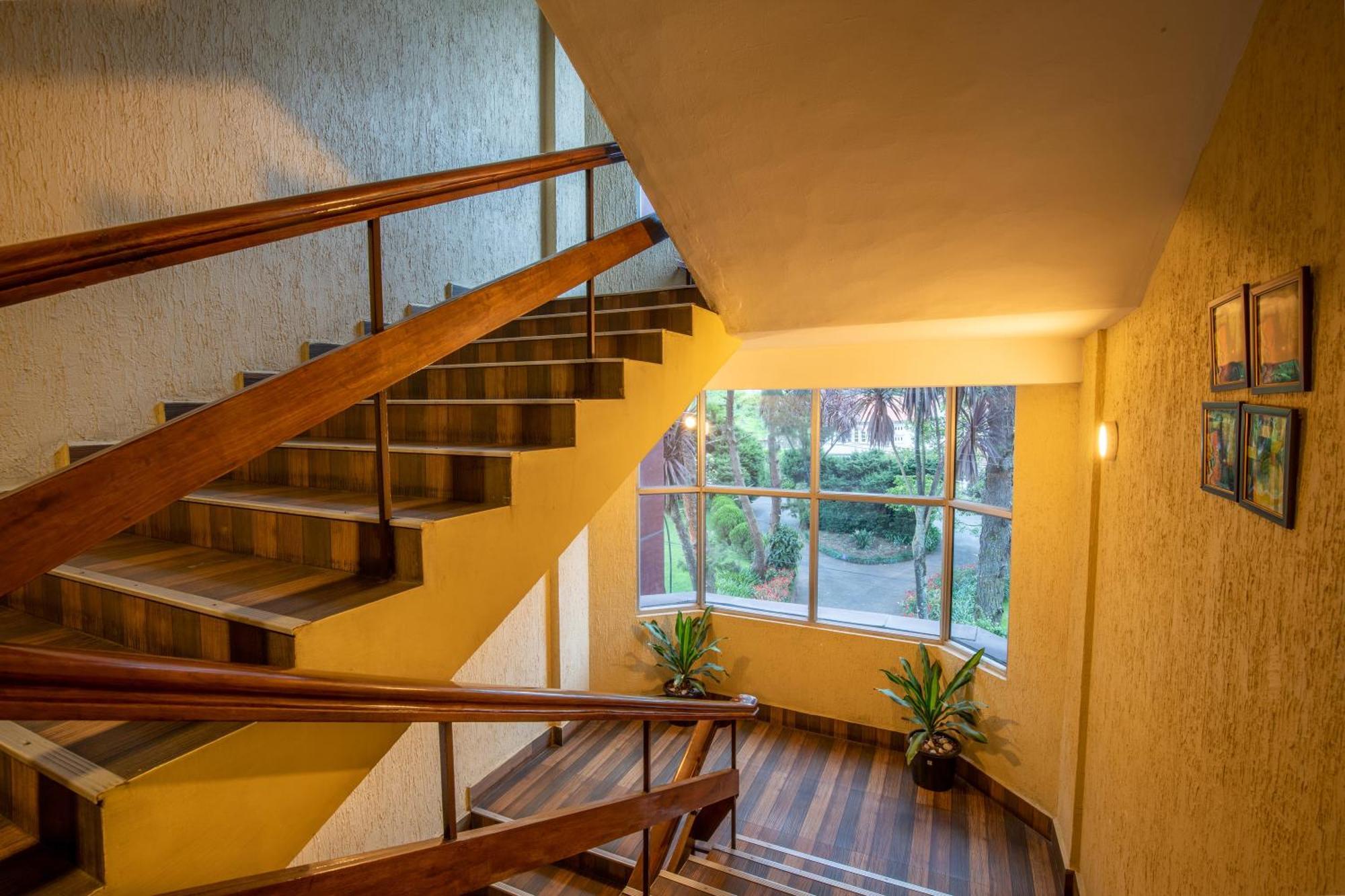 Vinayaga Inn By Poppys, Ooty Exterior foto